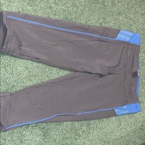 Ivivva girls size 12 capri leggings